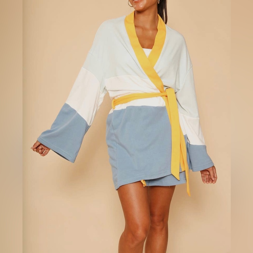 Terry Cloth Robe Retro Sunset Motif Bathrobe Multi Color Brand New Never Used